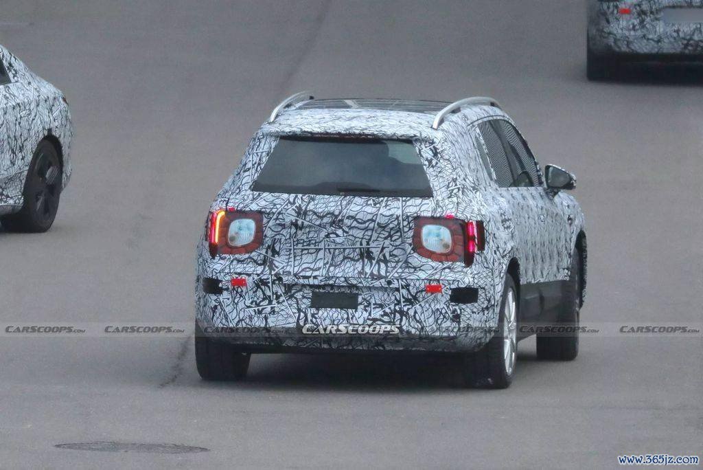 2026 电动款梅赛德斯-飞奔 GLB SUV 路测图首曝：MMA 平台